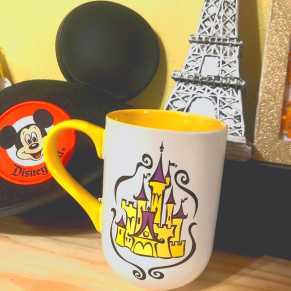 TWO Disney mugs (bundle) - Picture 5 of 6